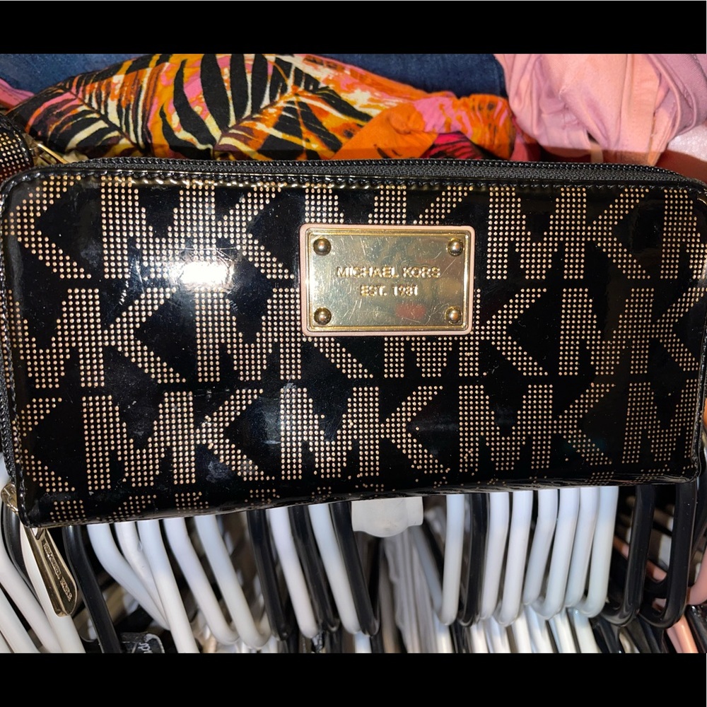 Michael Kors wallet